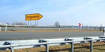 Weichen für die Energiewende stellen: HanseWerk-Gruppe schafft insgesamt 250 neue Jobs
