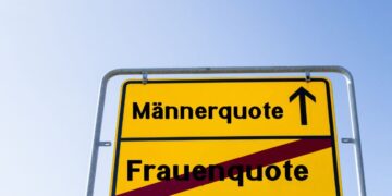 Frauenquote in Führungspositionen sinkt erneut - Ostdeutsche Bundesländer an der Spitze