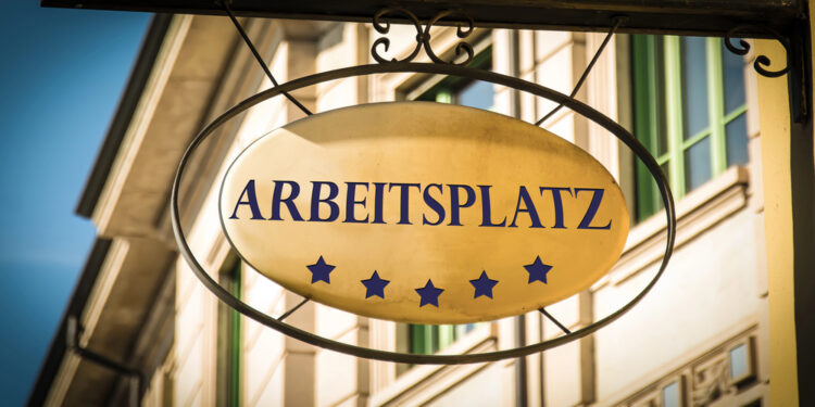 MV-Arbeitsmarkt im Produzierenden Gewerbe: Rückgang der Beschäftigung, aber anhaltender Fachkräftebedarf