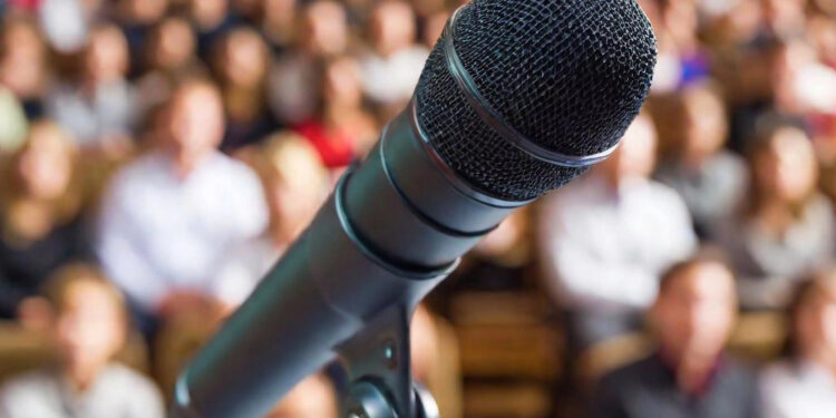 Dr. Wolfgang Blank: „Investitionen, Innovationen und eine aktive Industriepolitik müssen zügig umgesetzt werden“