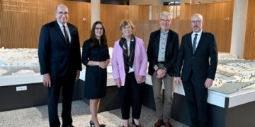 Suchbegriff(e) Begriff eingeben Bereich Ministerium für Inneres, Bau und Digitalisierung Zeitraum wählen Monat Jahr Suche jetzt starten Norddeutscher Wohngipfel in Hamburg: Nordländer verabschieden „Hamburger Erklärung“ zur Bauwende