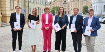 Fünf neue Professorinnen und Professoren ernannt