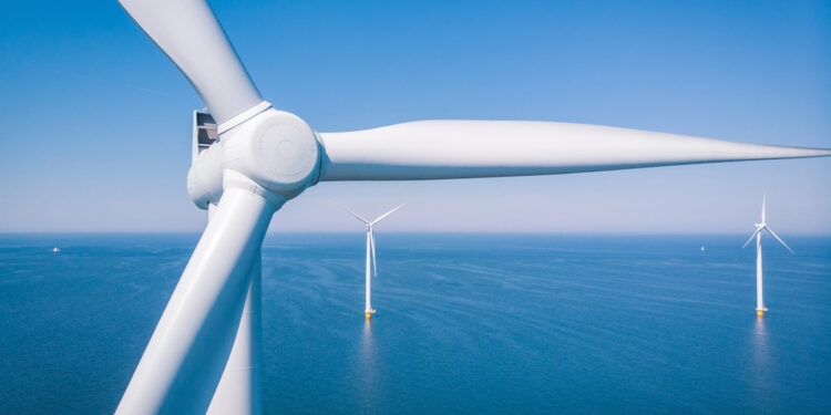 Offshore-Wind Studie prüft Chancen für Rostock und Mukran